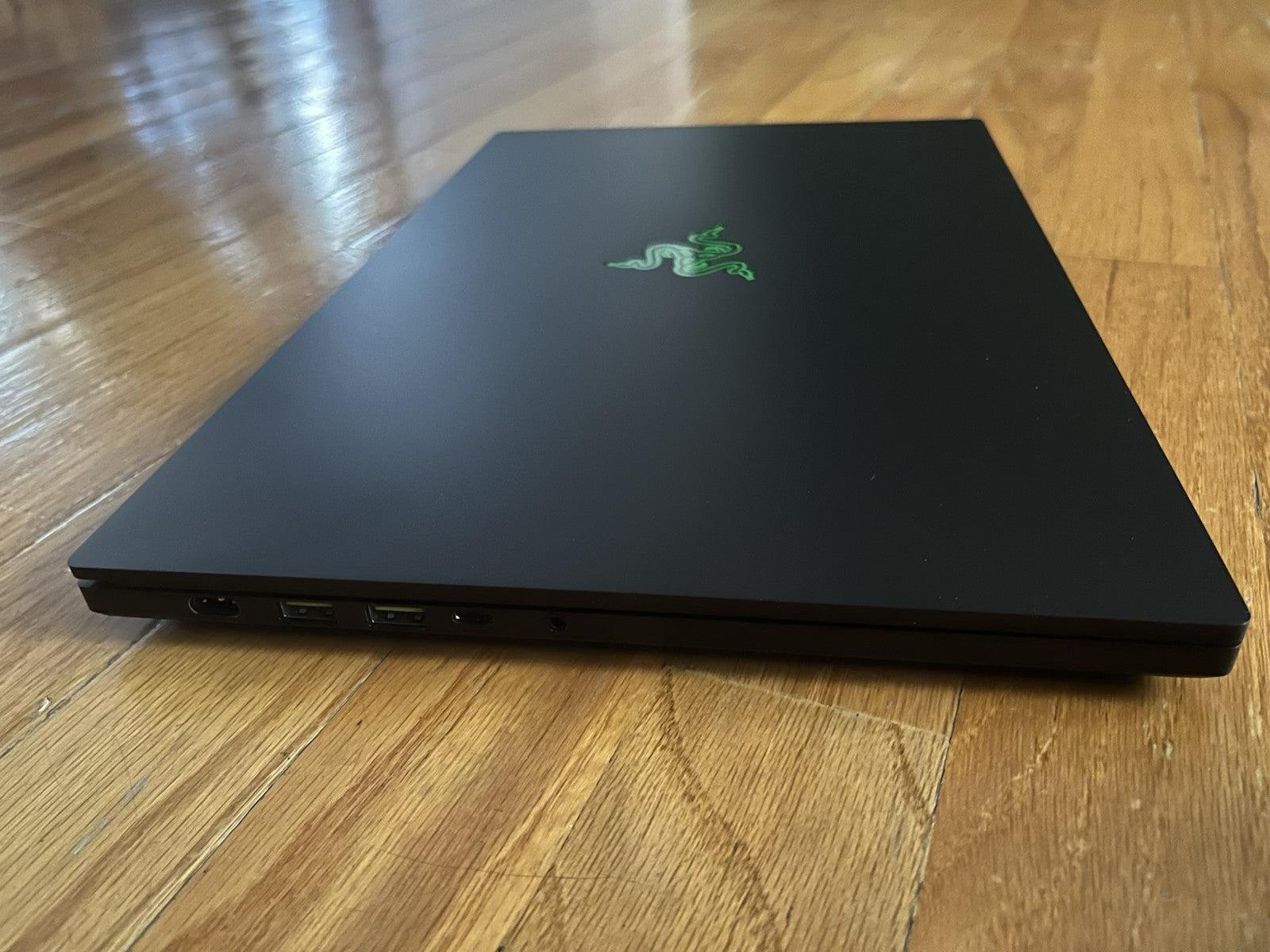 Razer Blade 15 Advanced 2020 Intel Core i7 10th Gen RTX 2070 2TB NVME 32GB RAM