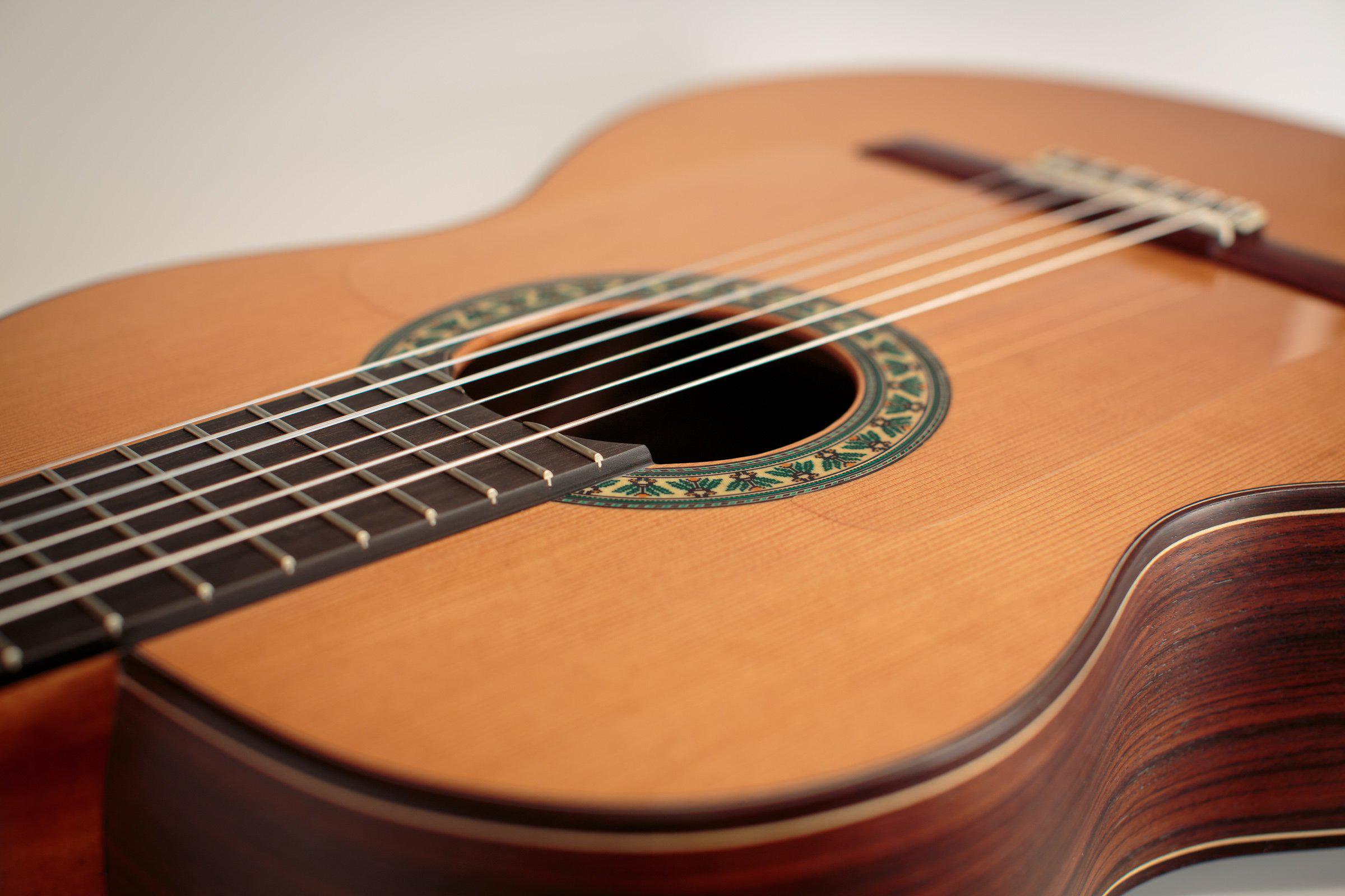 Alhambra 5FP OP Pinana Negra Flamenco Guitar