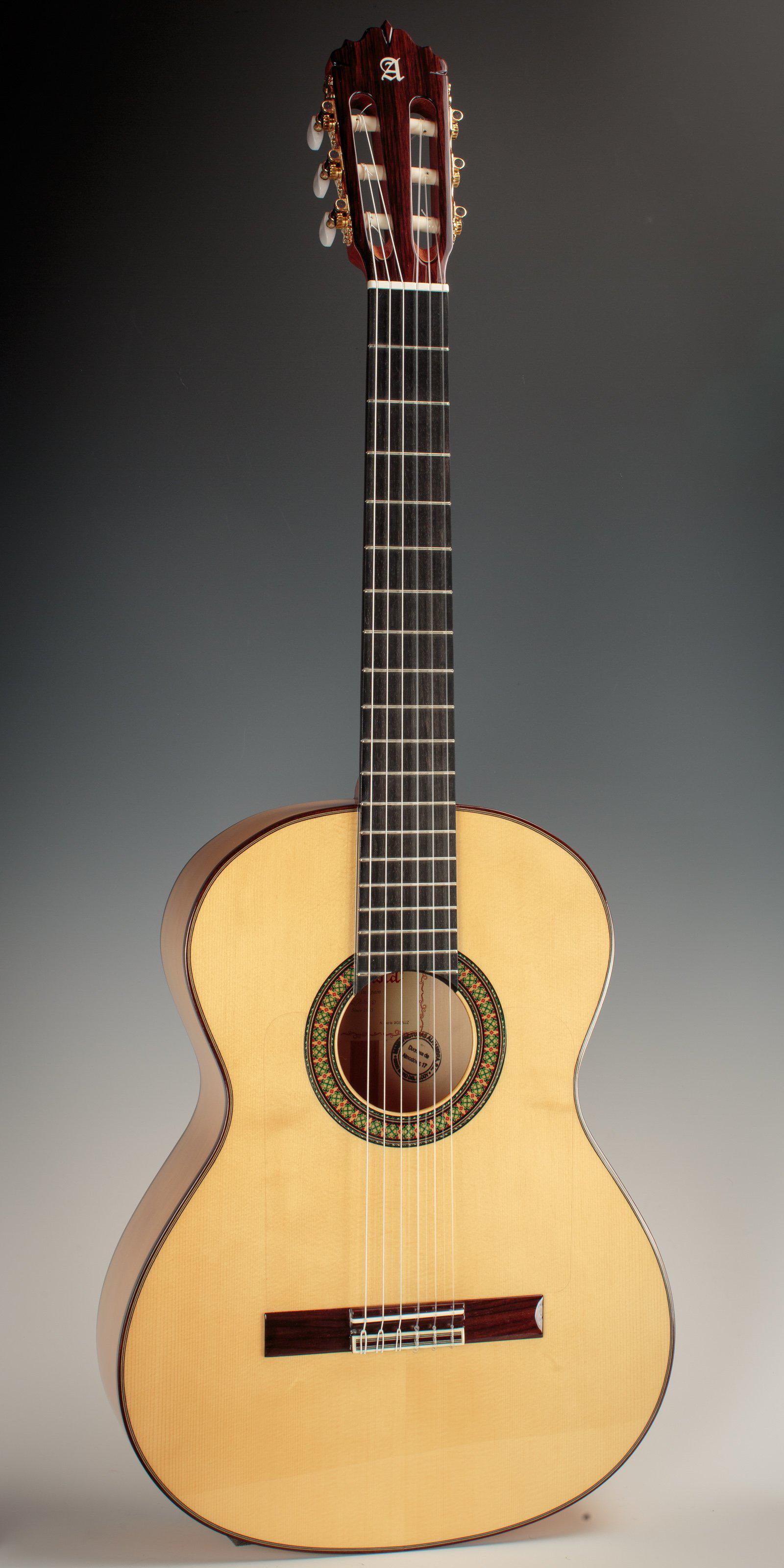 Alhambra 7FC Blanca Flamenco Guitar