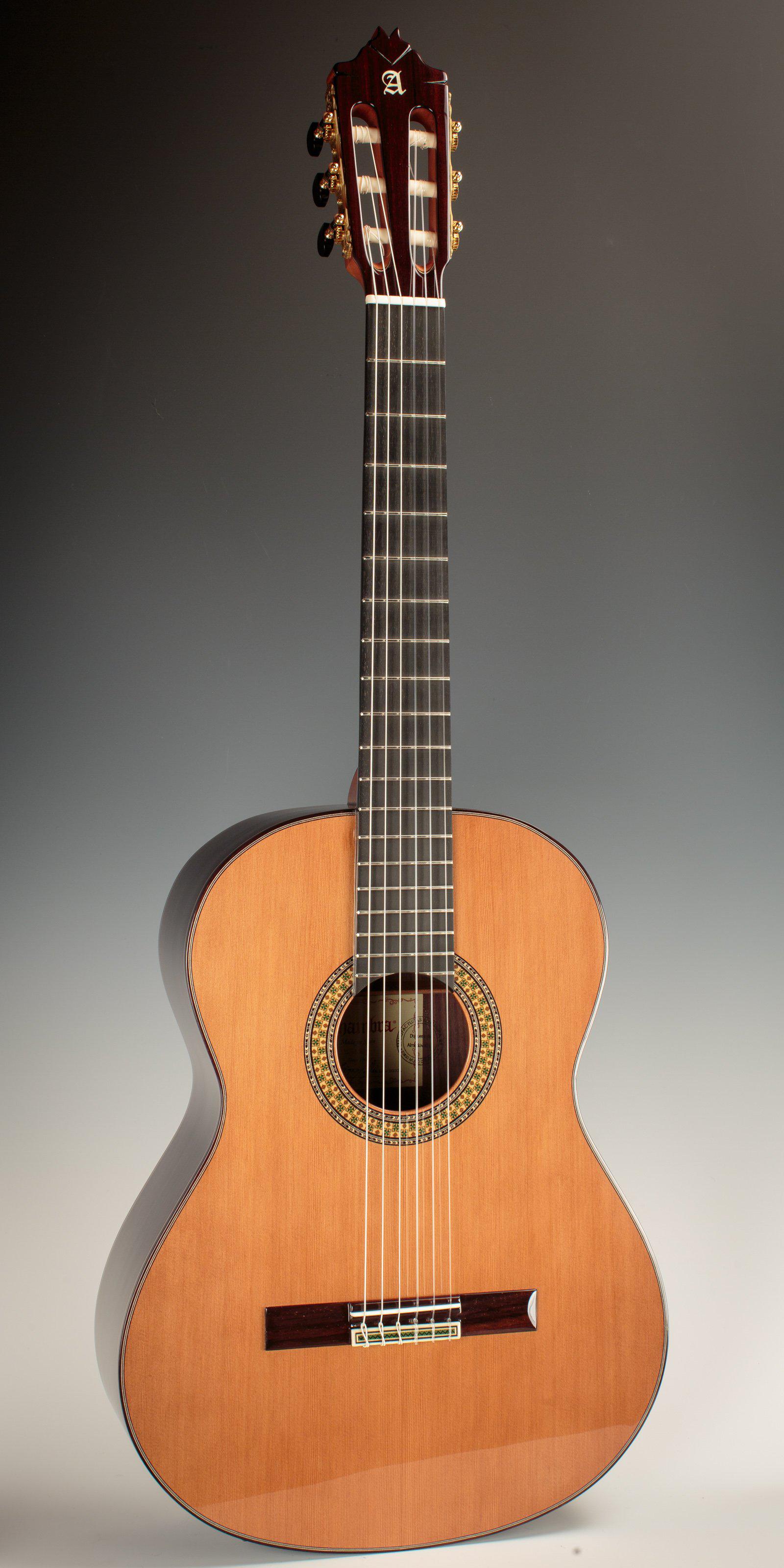 Guitare Classique Alhambra 9P 1/2 Naturel Brillant + Etui