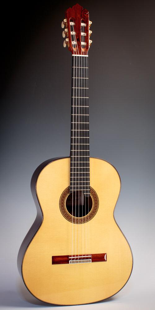 Alhambra Mengual y Margarit Serie C Classical Guitar Spruce Top Made