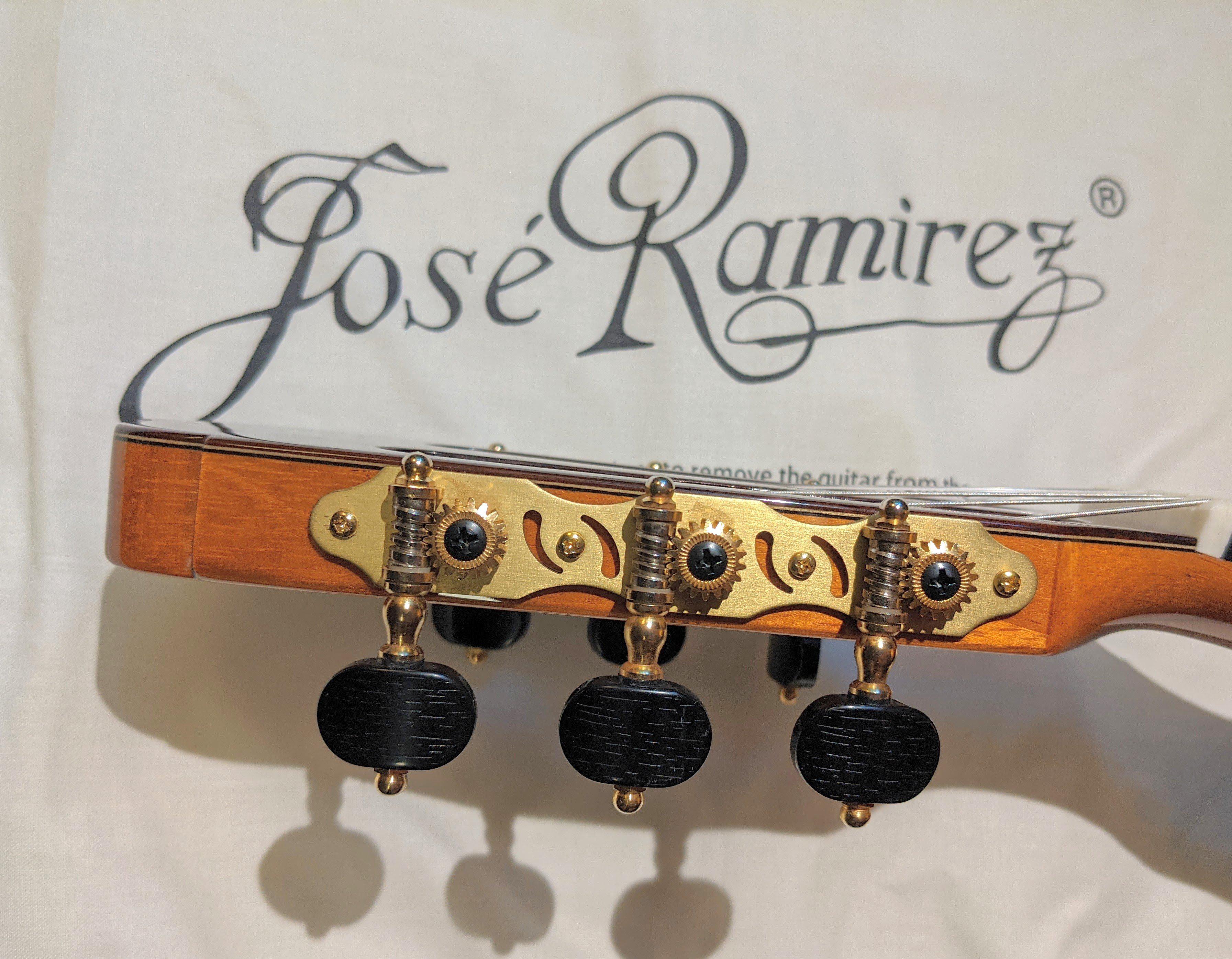 Ramirez Guitarra Del Tiempo Spruce Classical Guitar