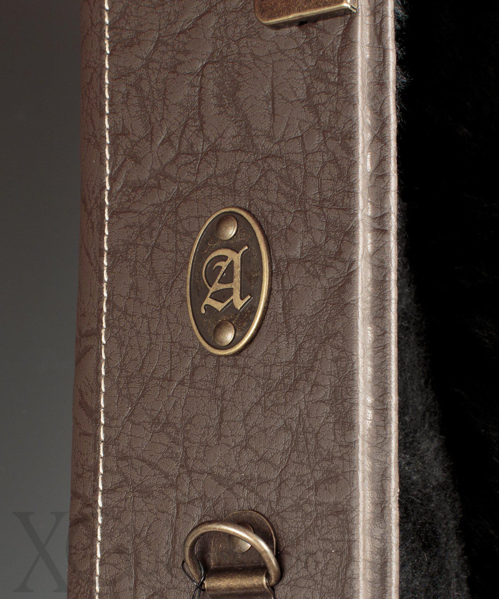VGV Hardshell Case: Brown with Hygrometer (classy!)